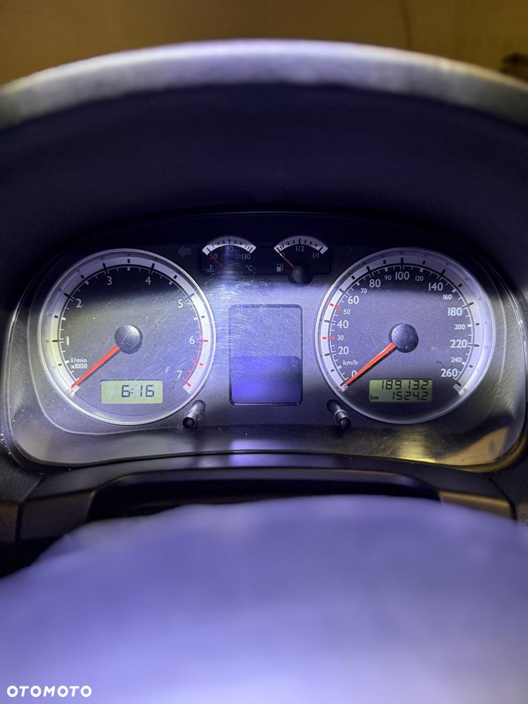 Volkswagen Bora 1.4 Basis - 11