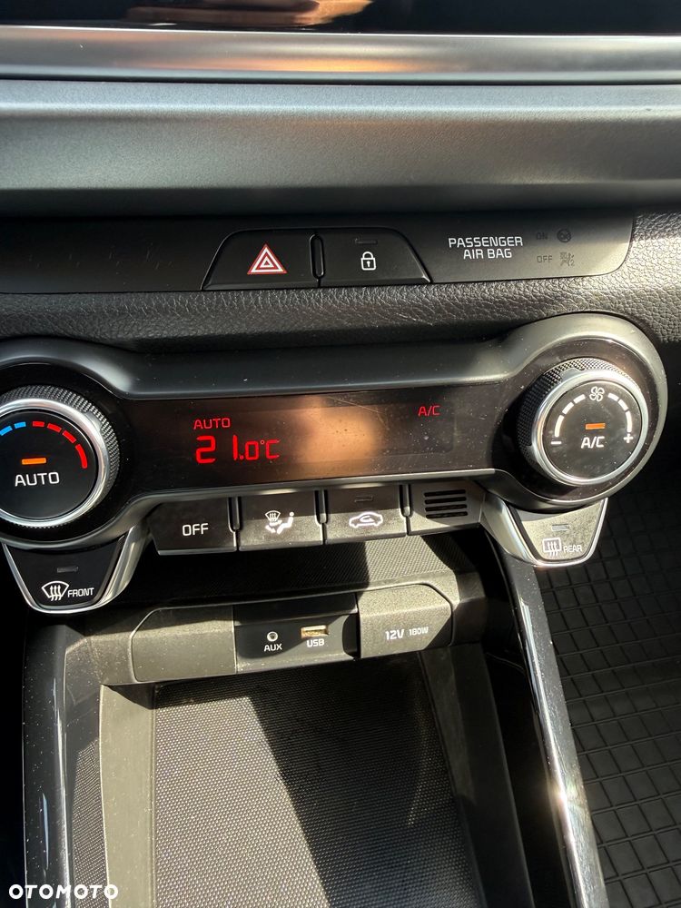 Kia Rio 1.0 T-GDI 120 Platinum Edition - 38