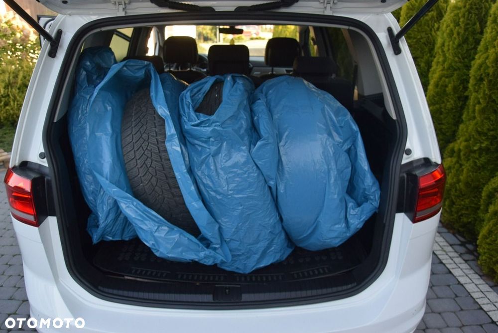 Volkswagen Touran 2.0 TDI BMT Comfortline DSG - 19
