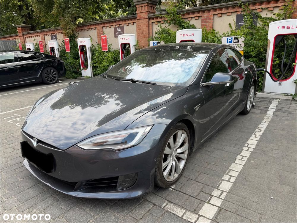 Tesla Model S 60 D - 1