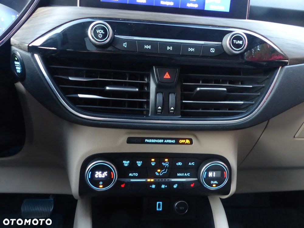 Ford Escape 2.0 EcoBoost AWD Titanium - 25