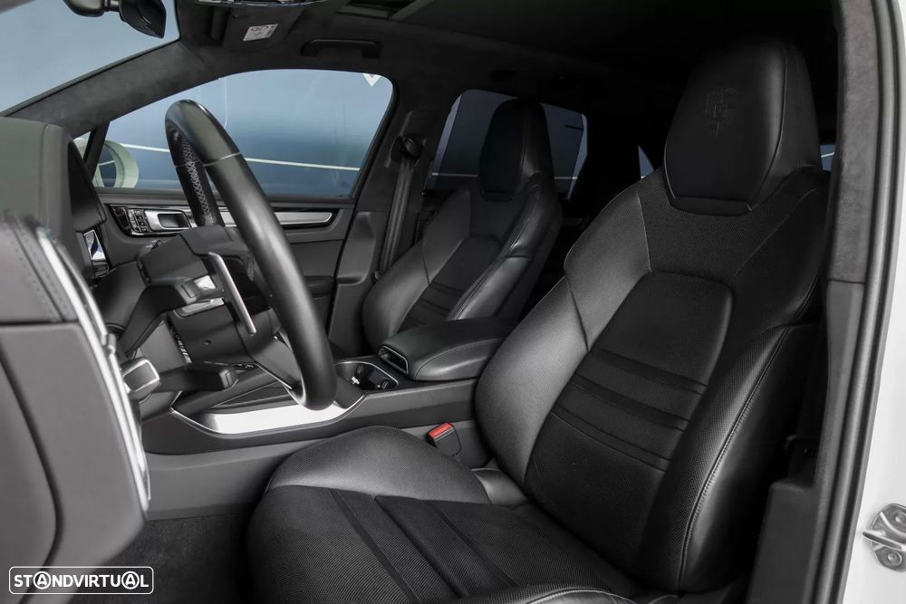 Porsche Cayenne Turbo S E-Hybrid - 10