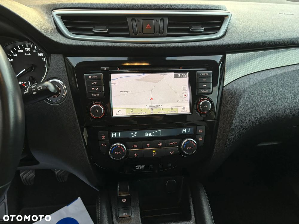 Nissan Qashqai 1.3 DIG-T N-WAY - 22