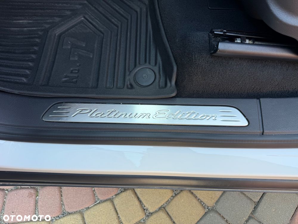 Porsche Cayenne Platinum Edition - 23