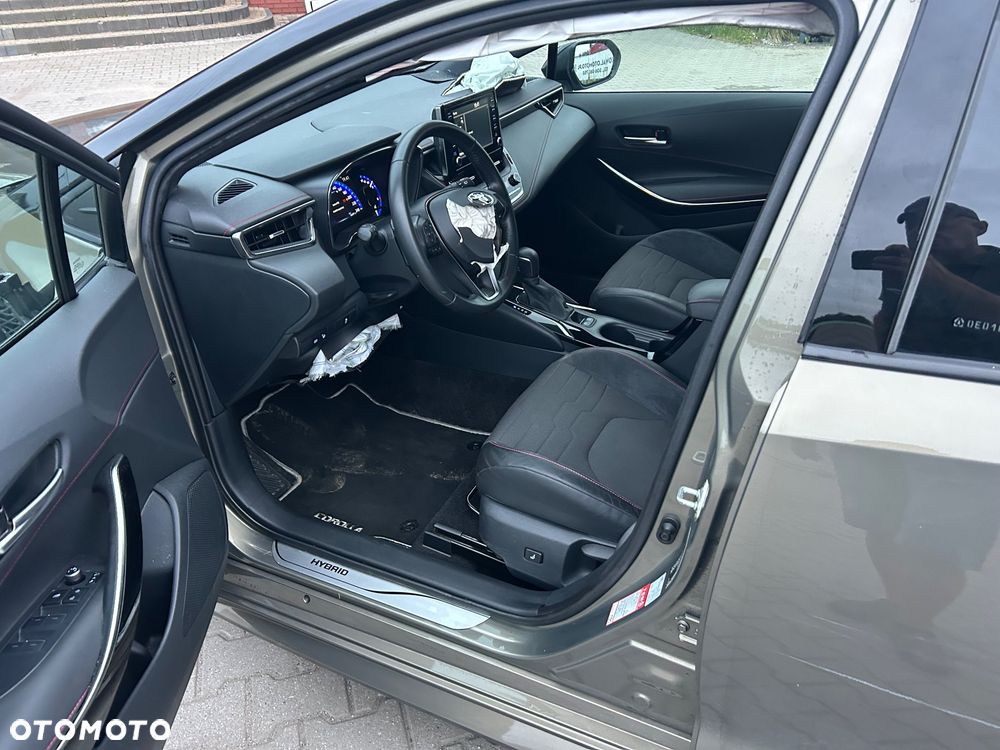 Toyota Corolla 2.0 Hybrid Style - 8