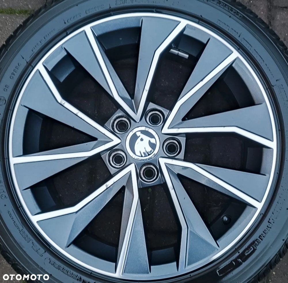 Felgi Aluminiowe Oryg. Skoda Fabia Rapid 16 cali 5x100 7Jx16 Et46 Ø57,1mm Ładne - 2