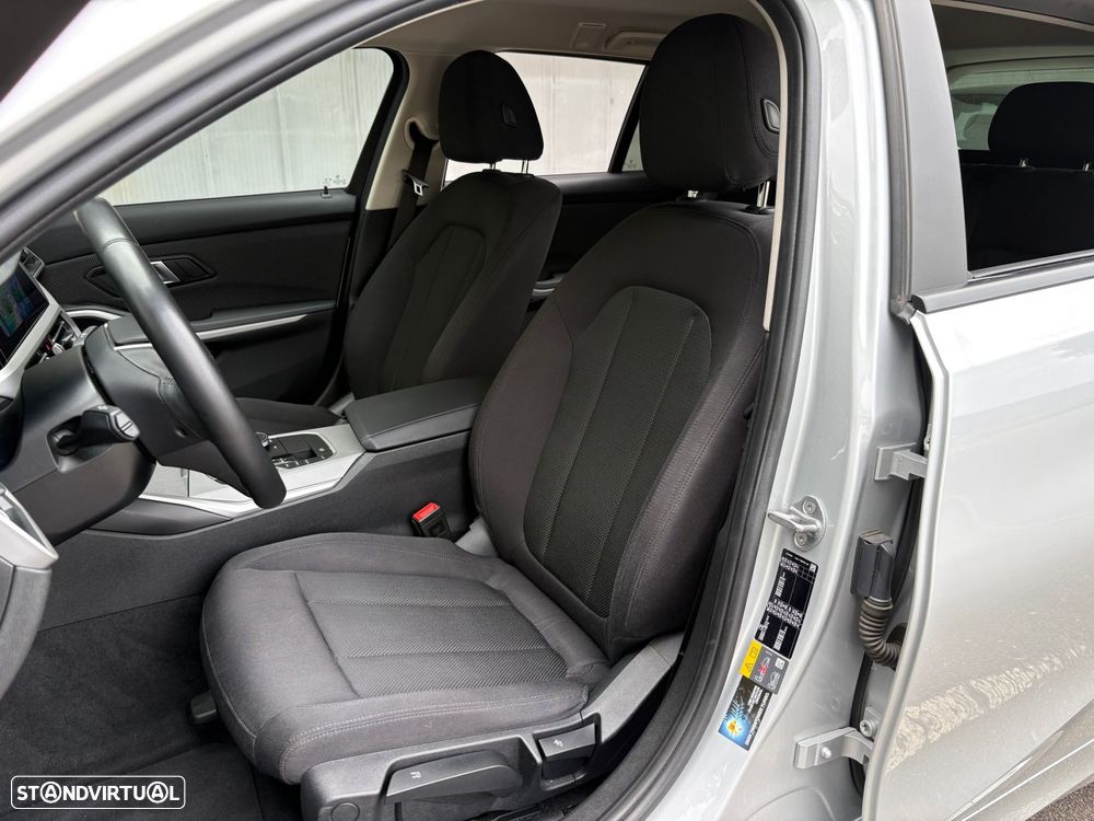 BMW 330 e Line Sport Auto - 9