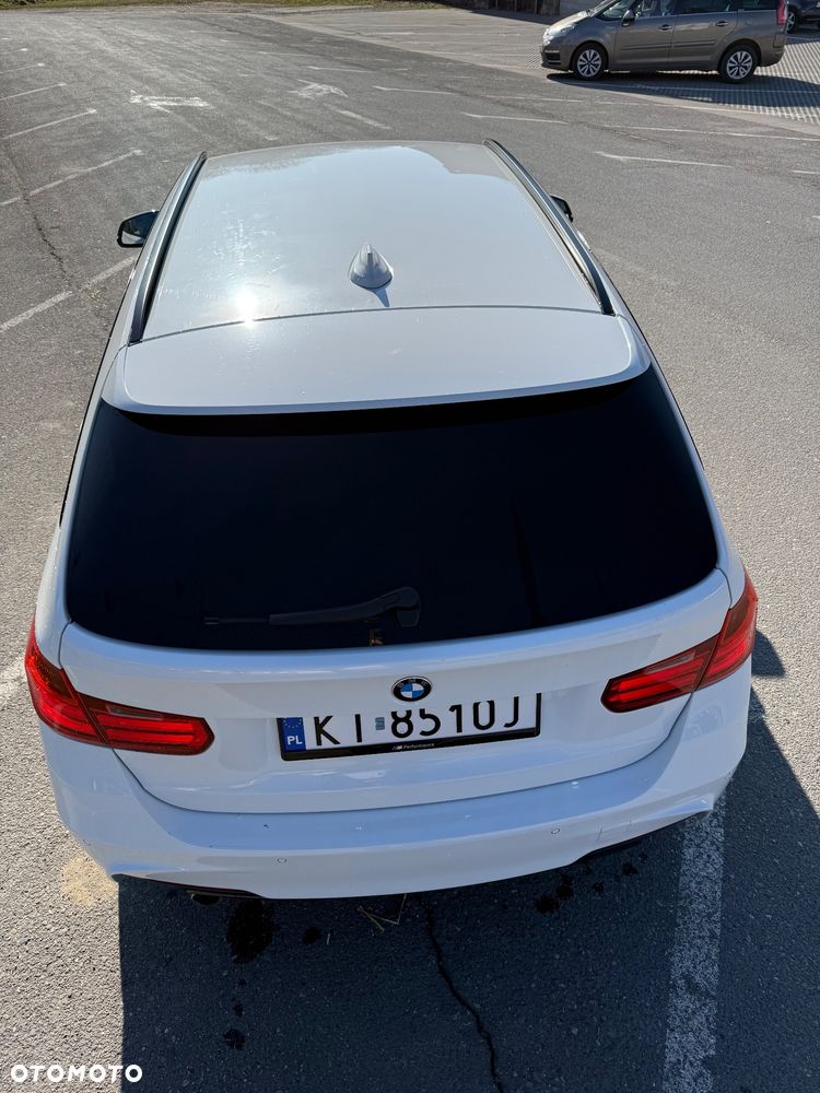 BMW Seria 3 320d xDrive - 10
