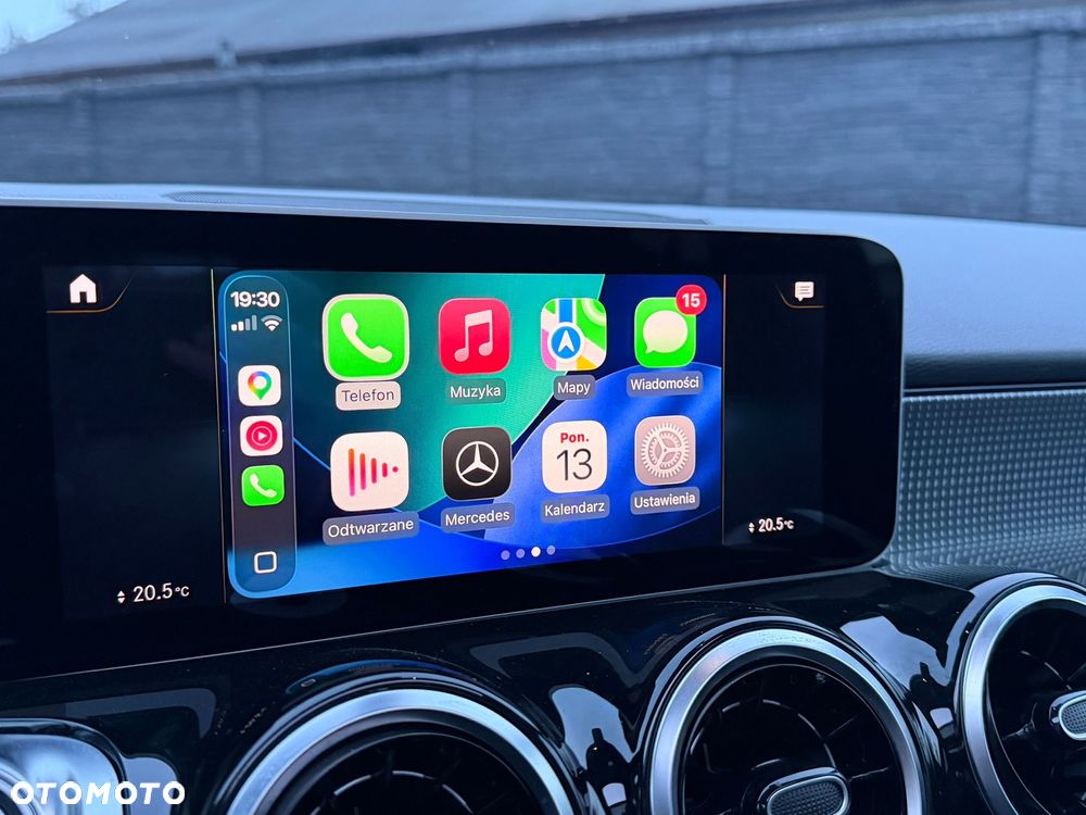 Mercedes-Benz GLB 250 4Matic 8G-DCT - 16