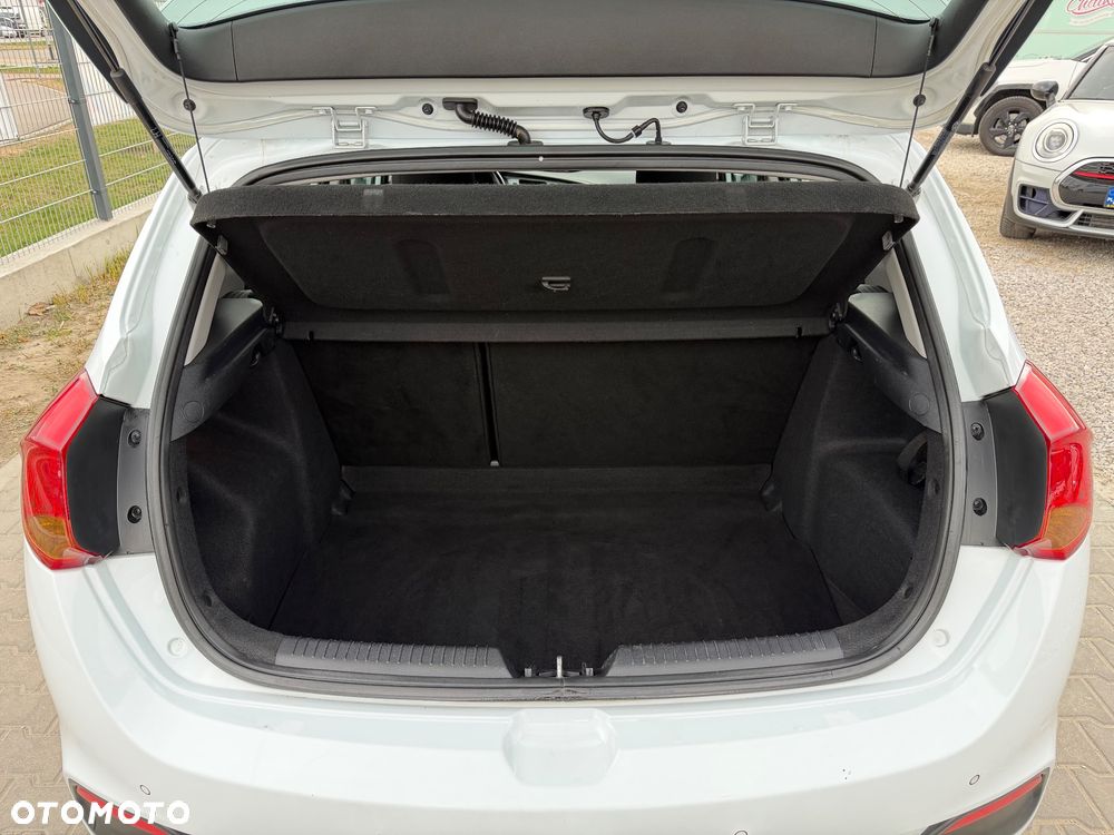 Kia Ceed 1.4 Business Line - 24