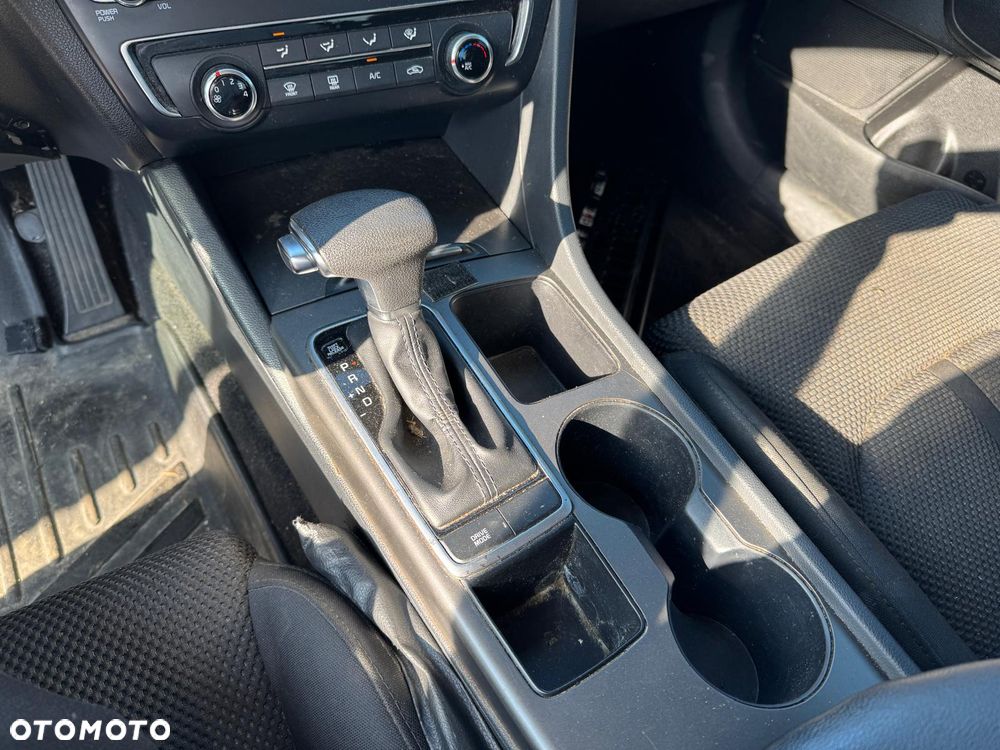 Kia Optima - 17