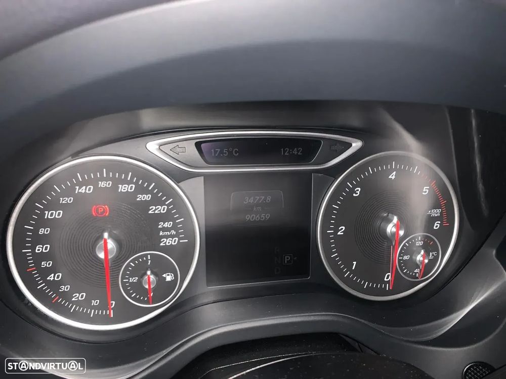 Mercedes-Benz A 160 Limousine - 6