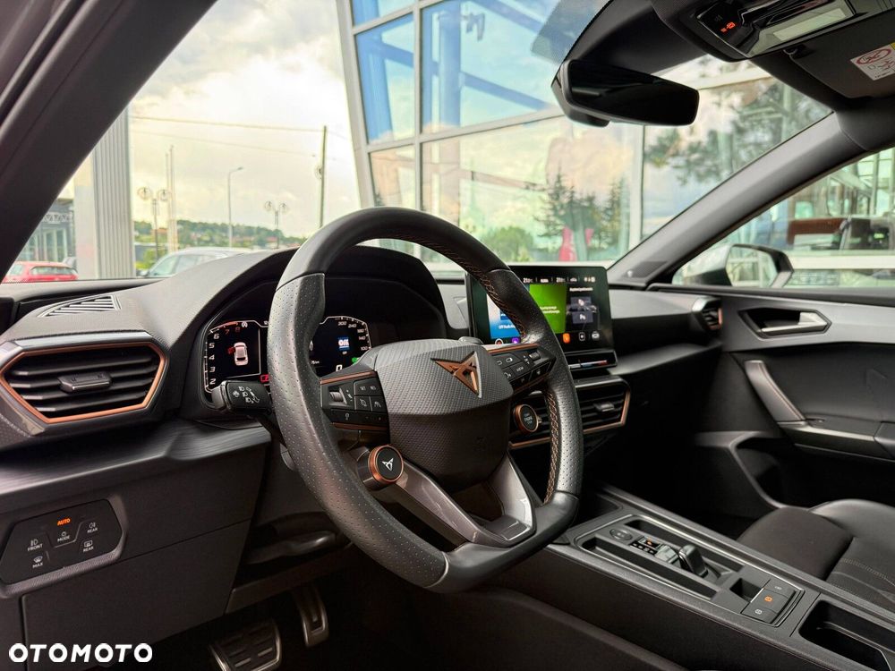 Cupra Leon 2.0 TSI DSG - 11