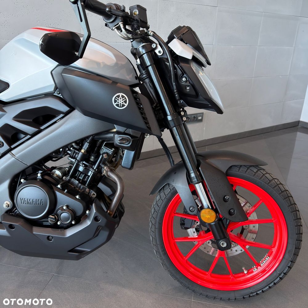 Yamaha MT - 5