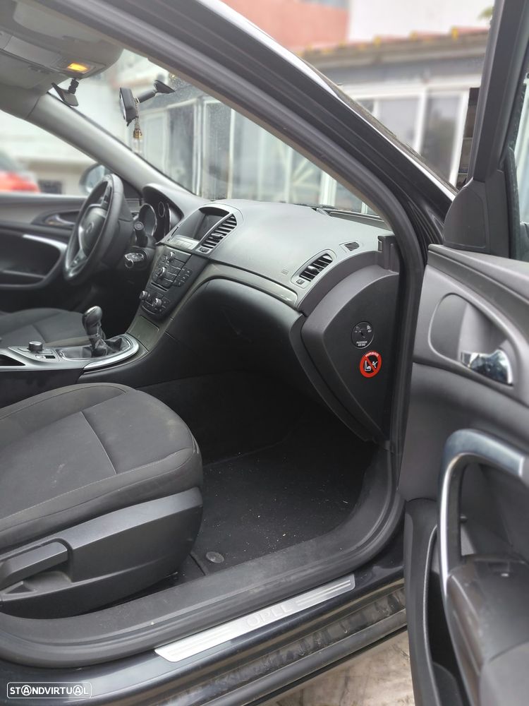 Opel Insignia - 1