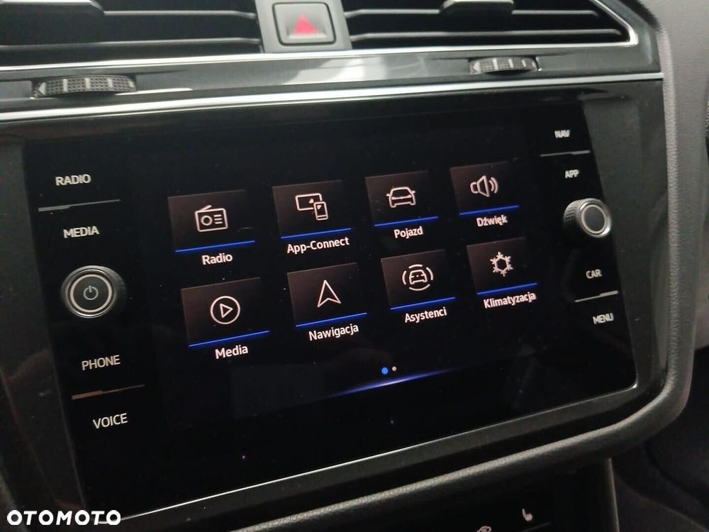 Volkswagen Tiguan - 19