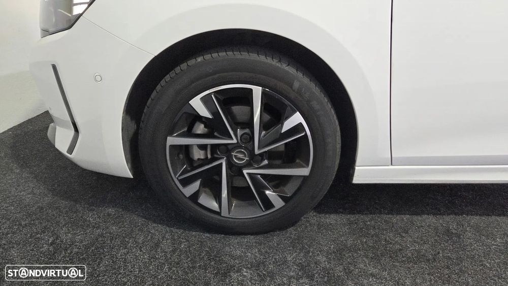 Opel Corsa 1.2 Direct Injection Turbo S&S GS - 38