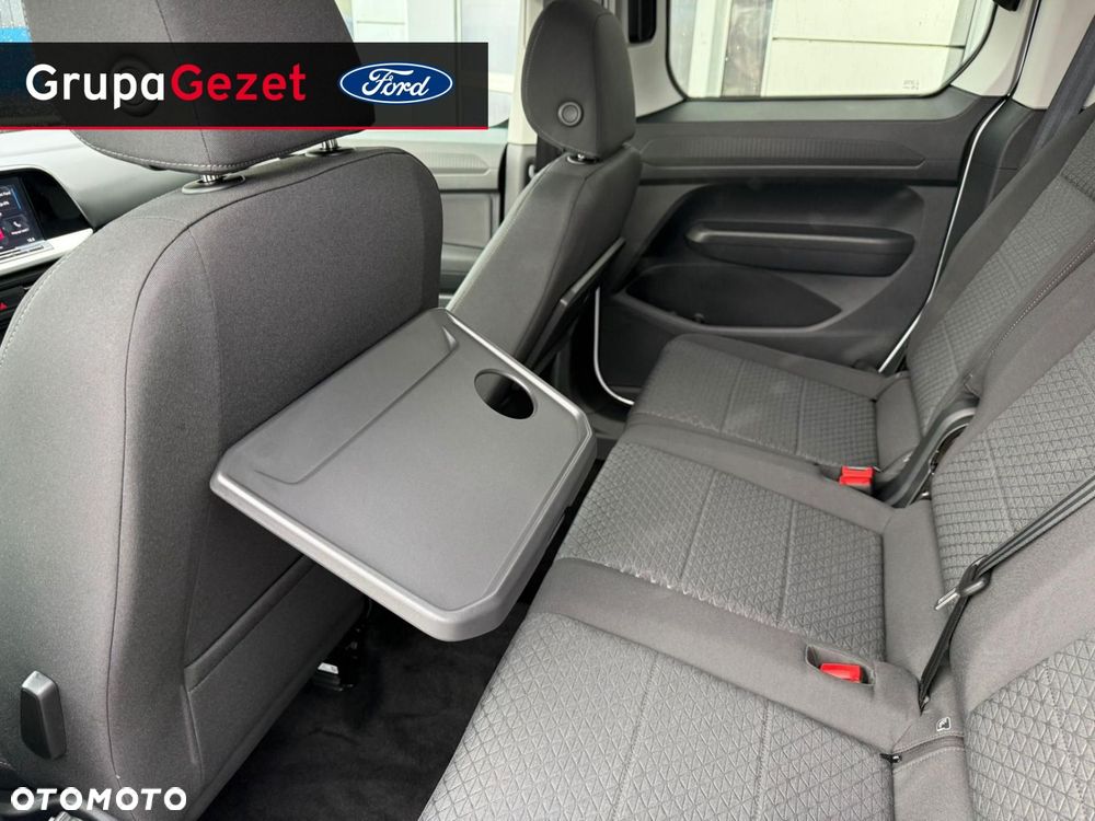 Ford Tourneo Connect - 11