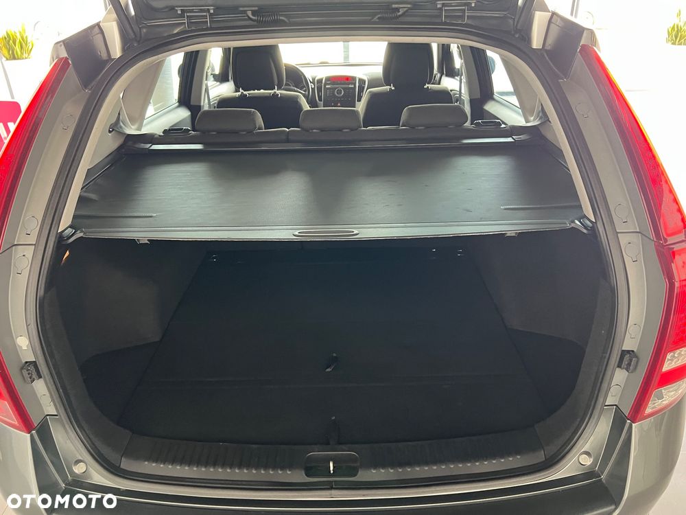 Kia Ceed - 21