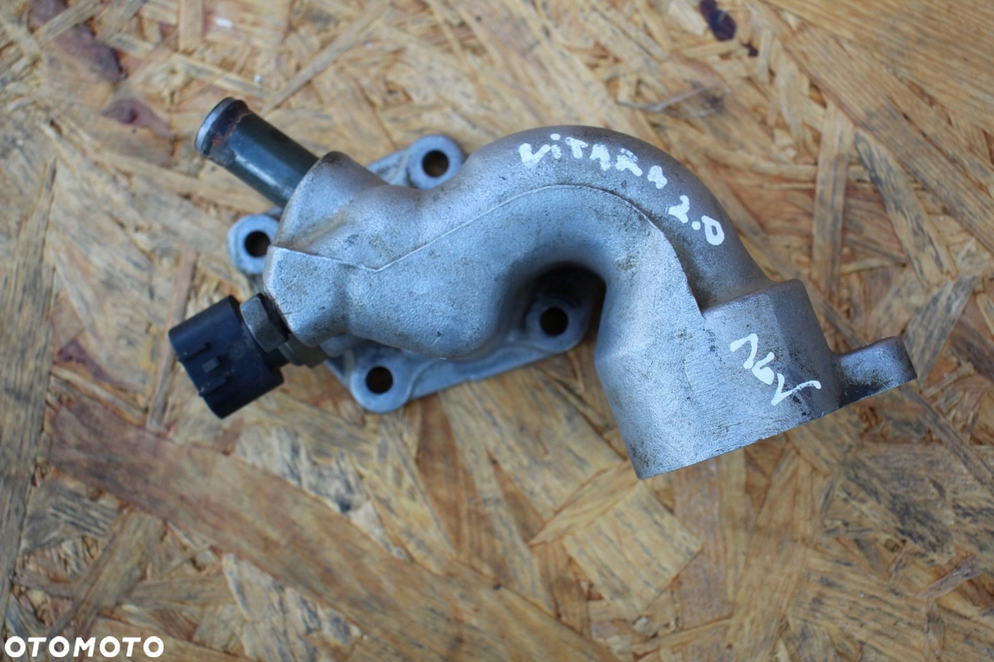 Obudowa termostatu SUZUKI GRAND VITARA 2.0 16V BENZYNA - 1