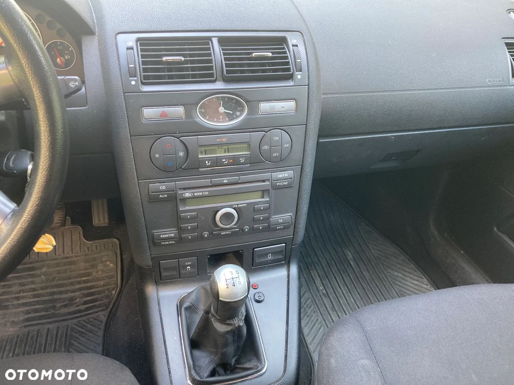 Ford Mondeo 2.0 TDCi Ambiente - 8