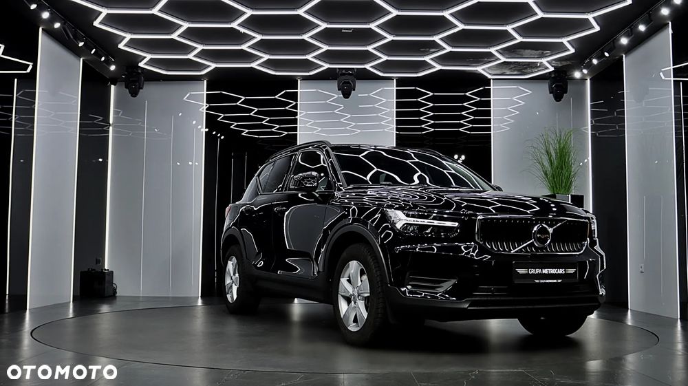 Volvo XC 40 T3 Momentum - 12