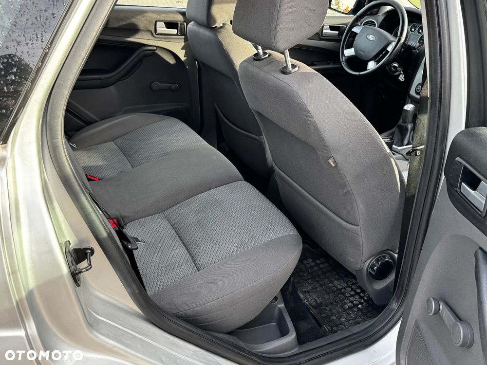 Ford Focus - 9