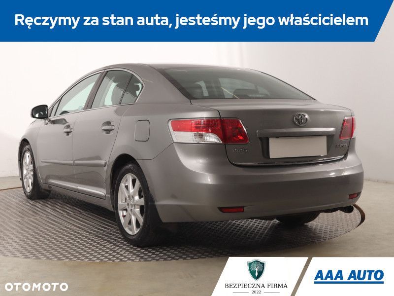 Toyota Avensis - 6