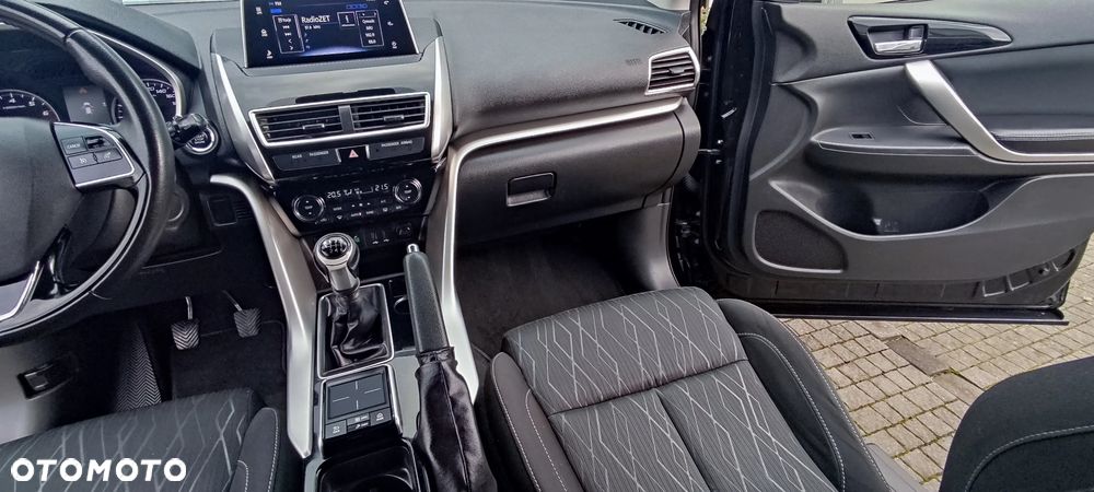 Mitsubishi Eclipse Cross 1.5 T-MIVEC 2WD Spirit - 13