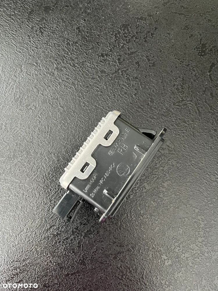 LAMPKA PROJEKTOR LED SKODA OCTAVIA IV 5E3052134E PRAWY - 4