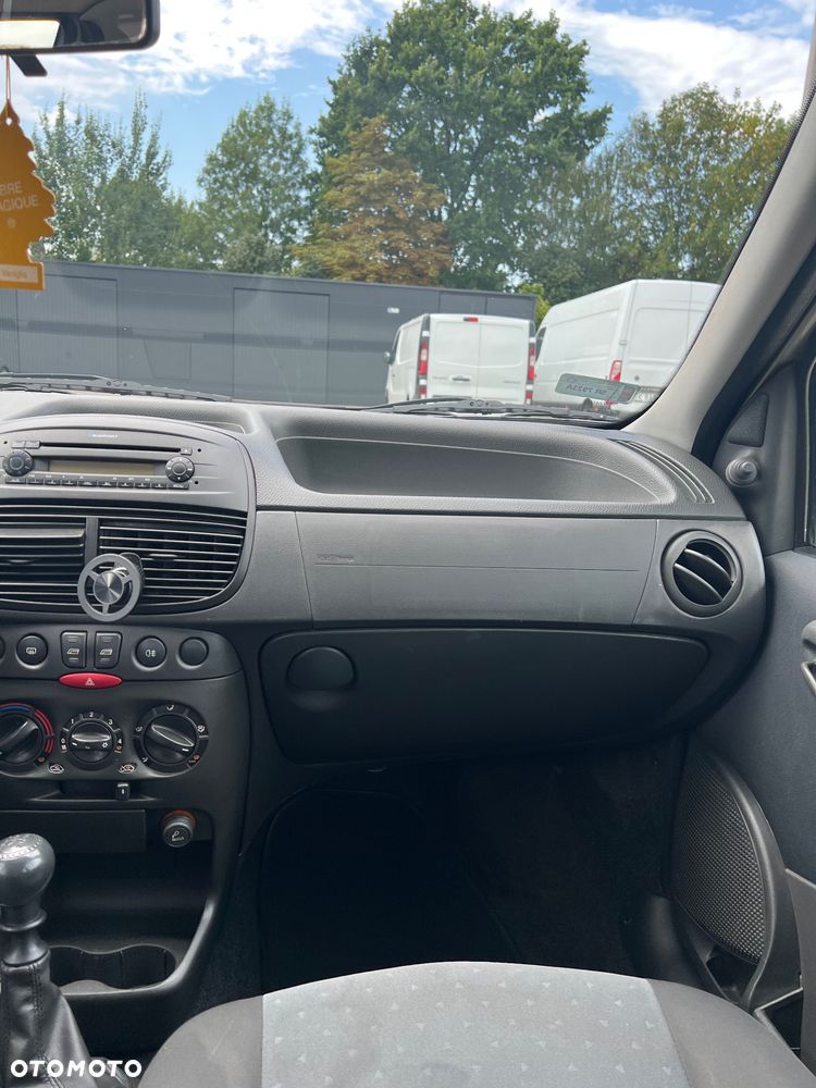 Fiat Punto 1.2 8V - 12