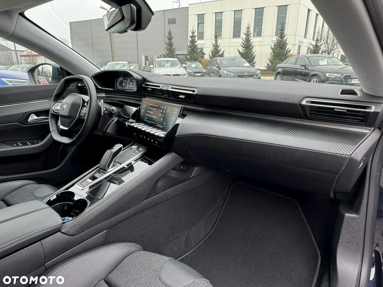 Peugeot 508 Plug-In Hybrid 225 e-EAT8 Allure - 31