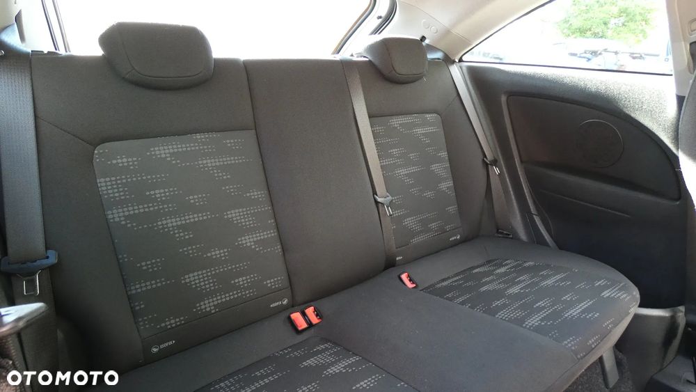 Opel Corsa 1.2 16V Enjoy - 19