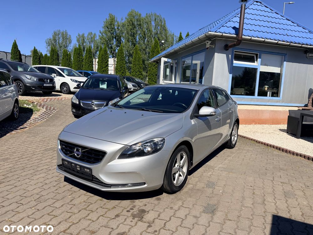Volvo V40 D2 Momentum - 3