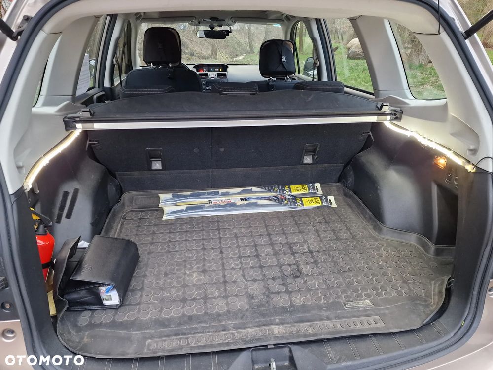 Subaru Forester 2.0i Exclusive - 11