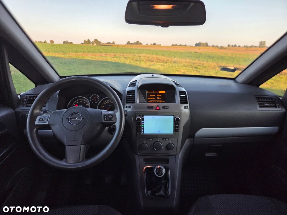 Opel Zafira 1.8 - 10