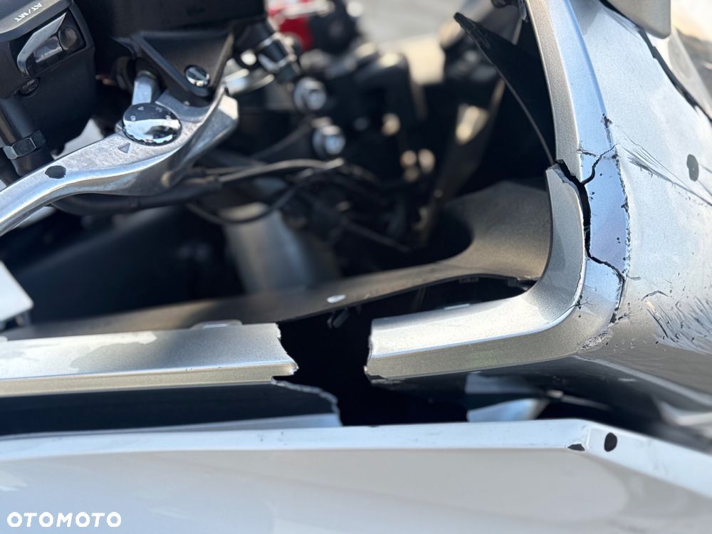 Honda VFR - 18