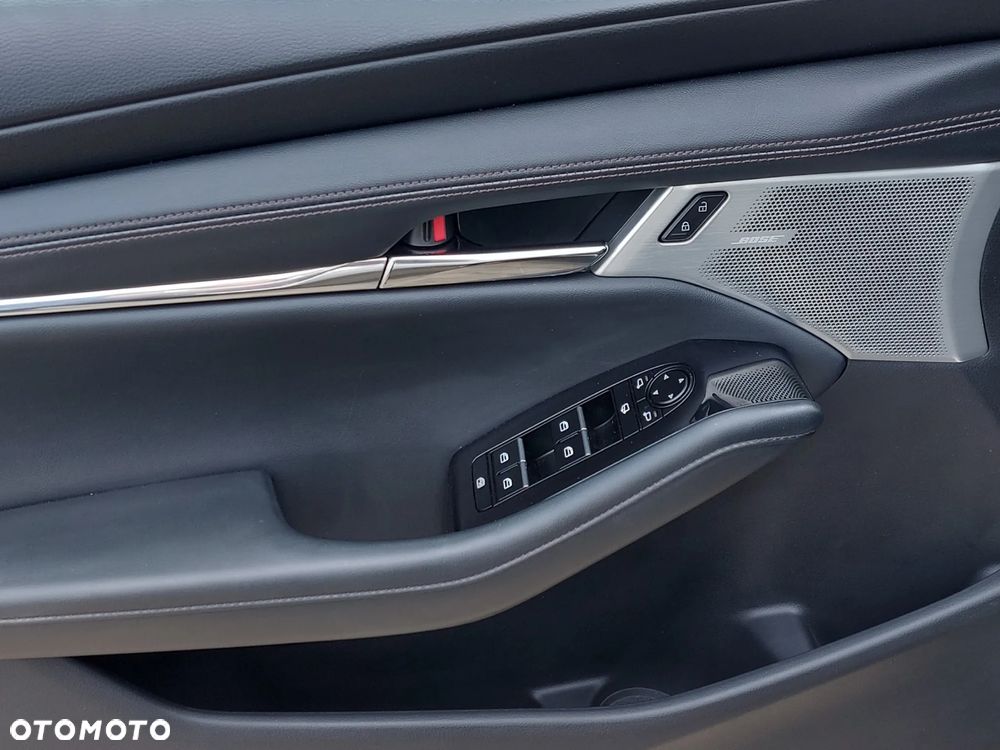 Mazda 3 2.0 mHEV Takumi - 12