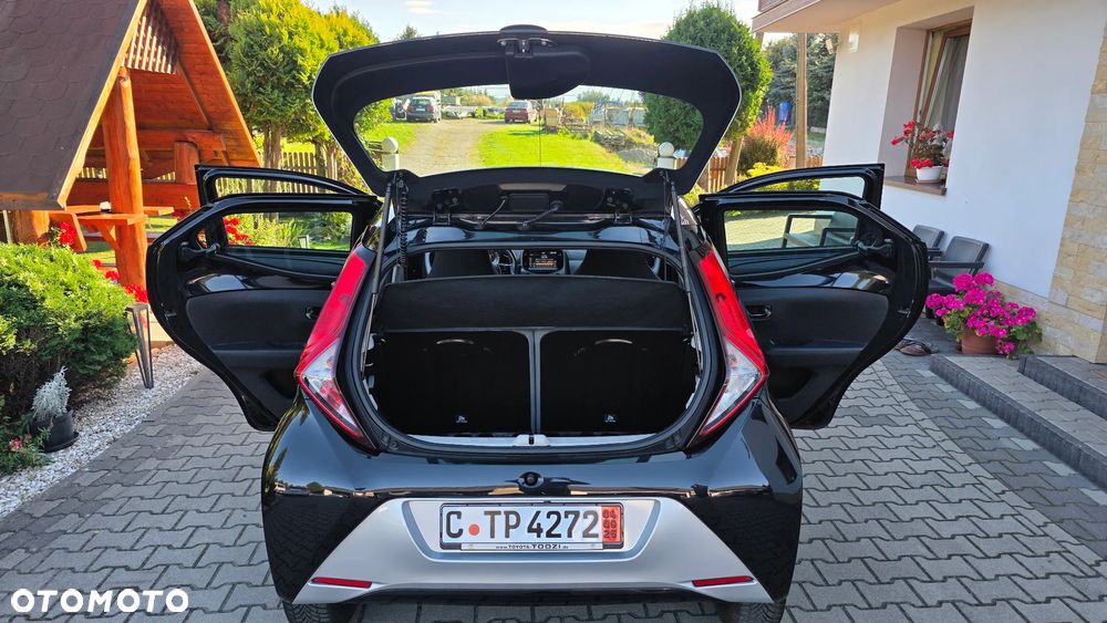 Toyota Aygo x-play club - 22