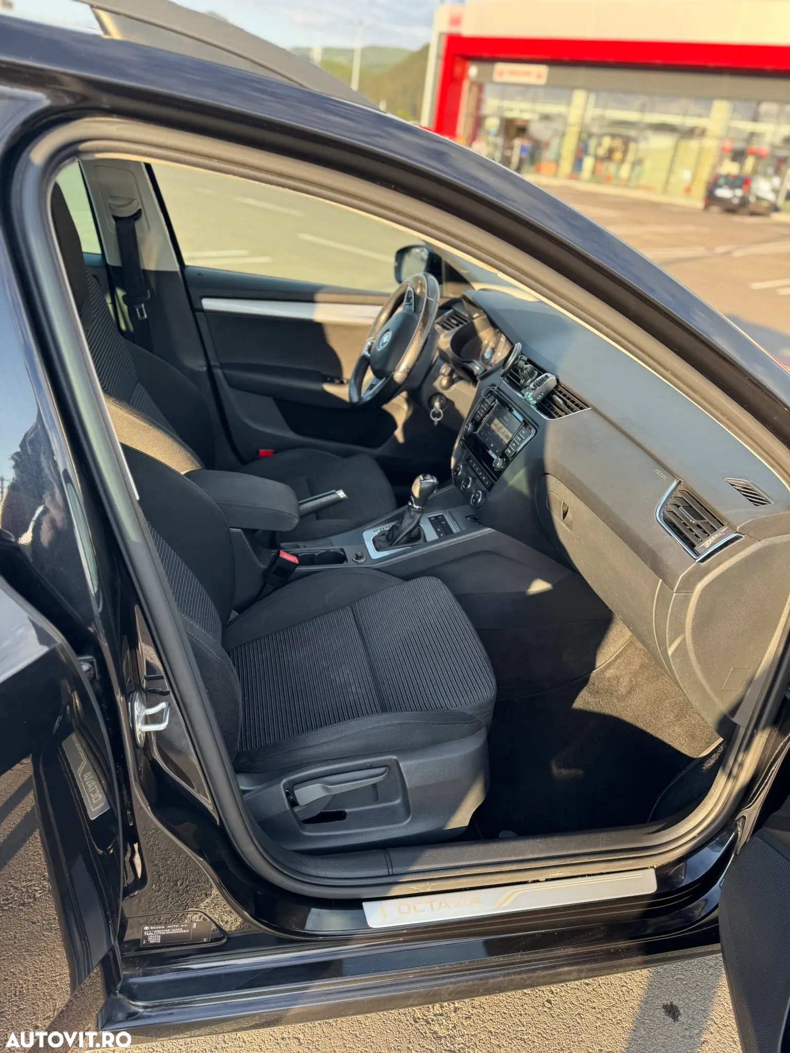 Skoda Octavia 2.0 TDI DSG Style - 6