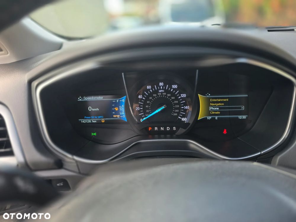 Ford Fusion 2.0 EcoBoost Titanium - 19