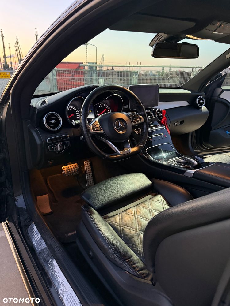 Mercedes-Benz Klasa C 300 7G-TRONIC AMG Line - 11