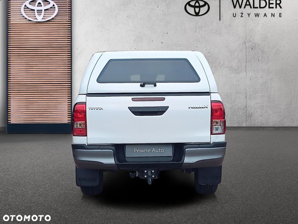 Toyota Hilux 2.4 D-4D Double Cab DLX 4x4 - 5