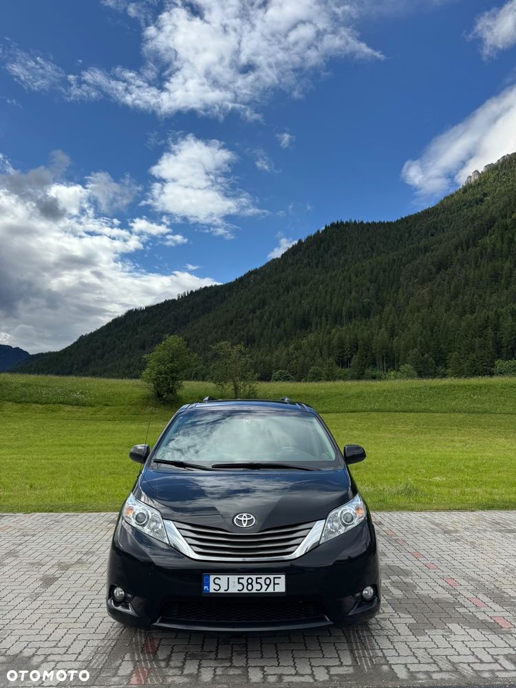 Toyota Sienna 3.5 V6 XLE AWD - 8