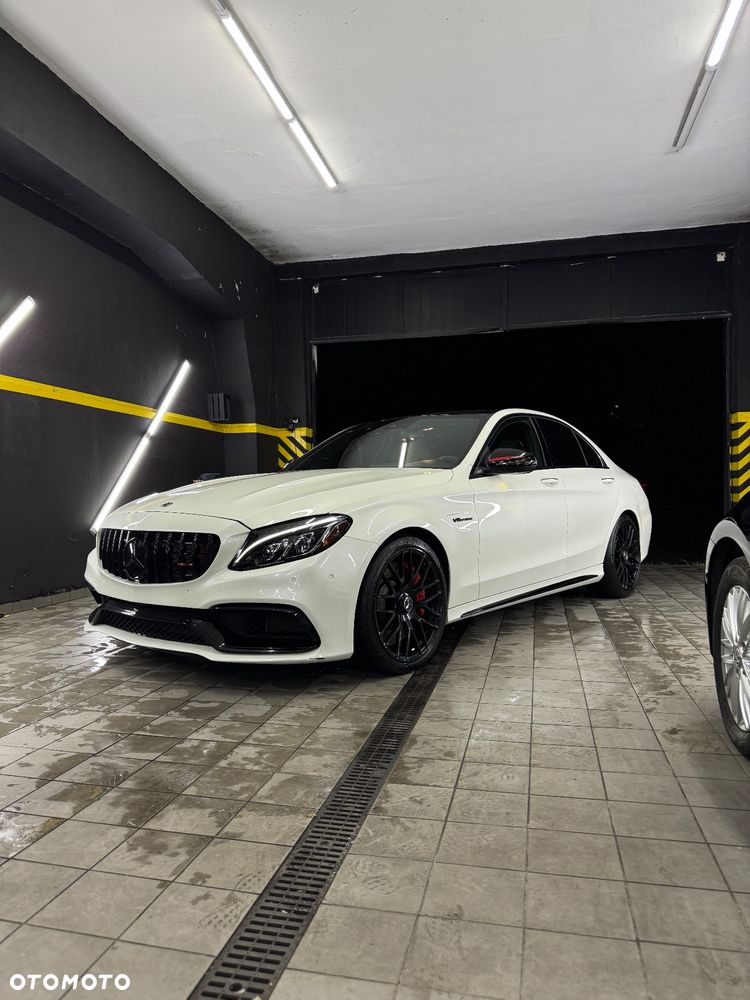 Mercedes-Benz Klasa C AMG 63 S AMG Speedshift 7G-MCT Edition 1 - 35