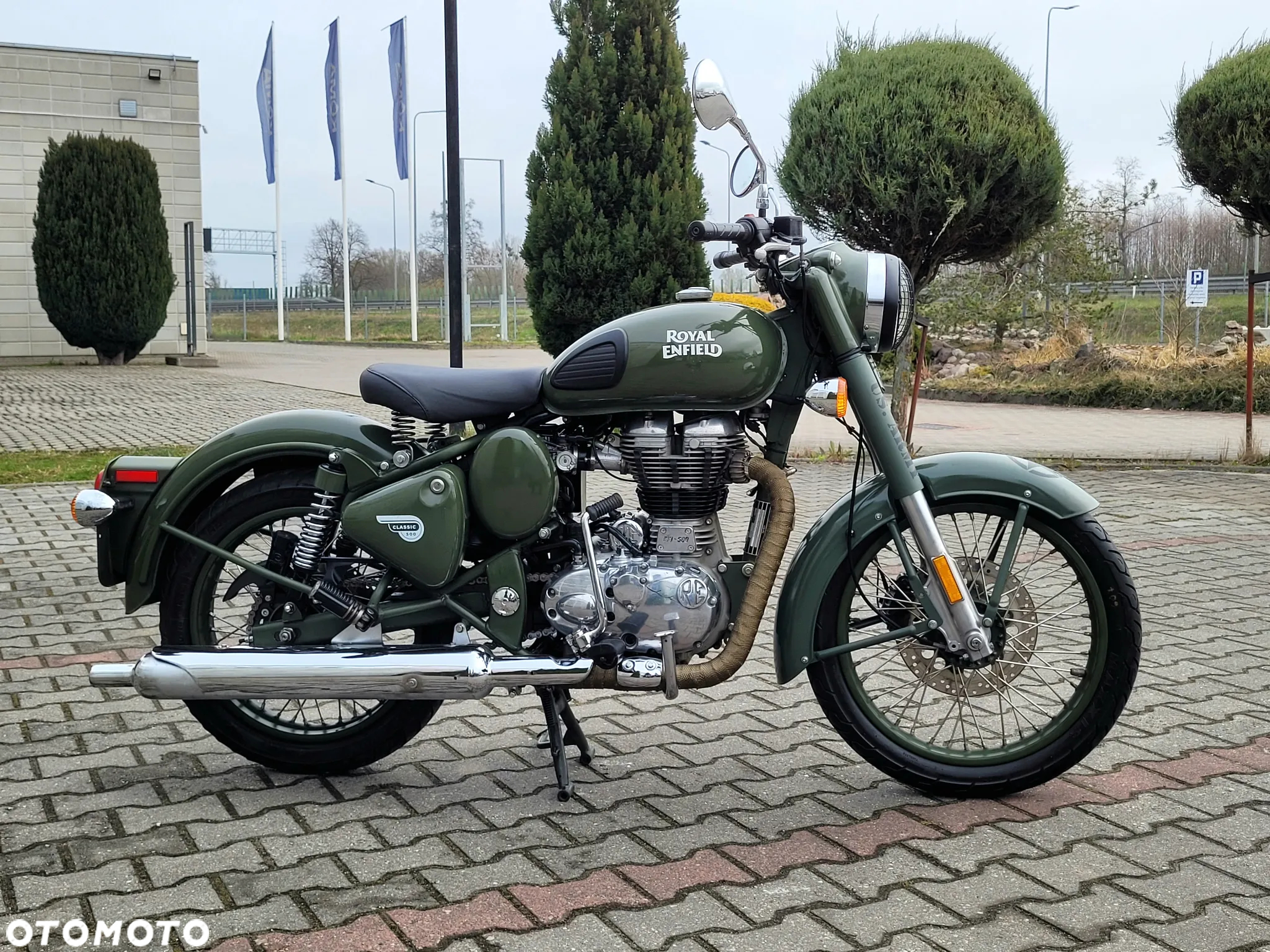 Royal Enfield Classic - 14