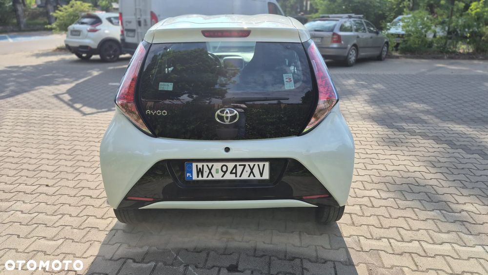 Toyota Aygo x-play - 5