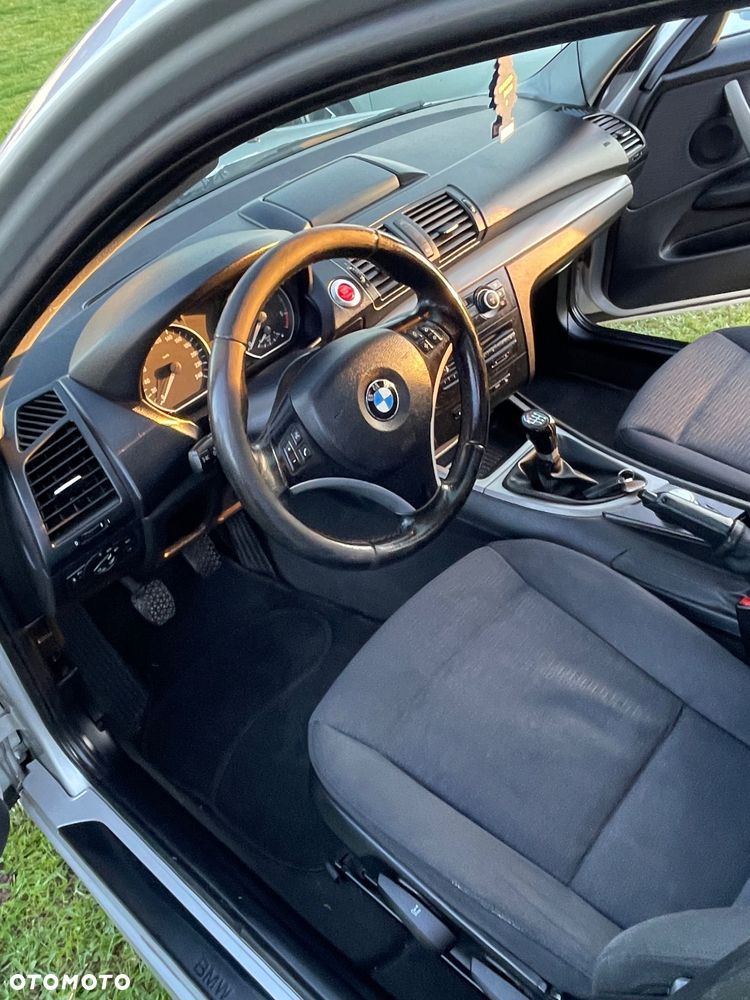 BMW Seria 1 118d - 5
