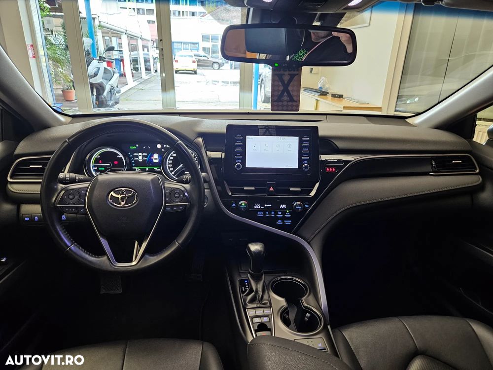 Toyota Camry 2.5 Business - 13