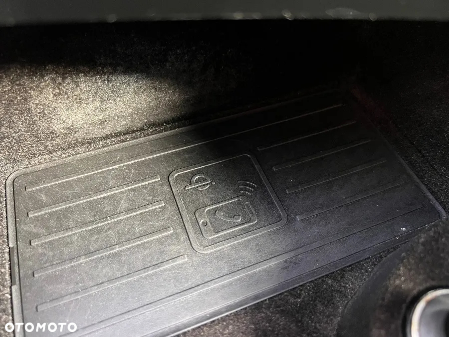 Volkswagen Touareg 3.0 V6 TDI 4Motion DPF Automatik R-Line - 21